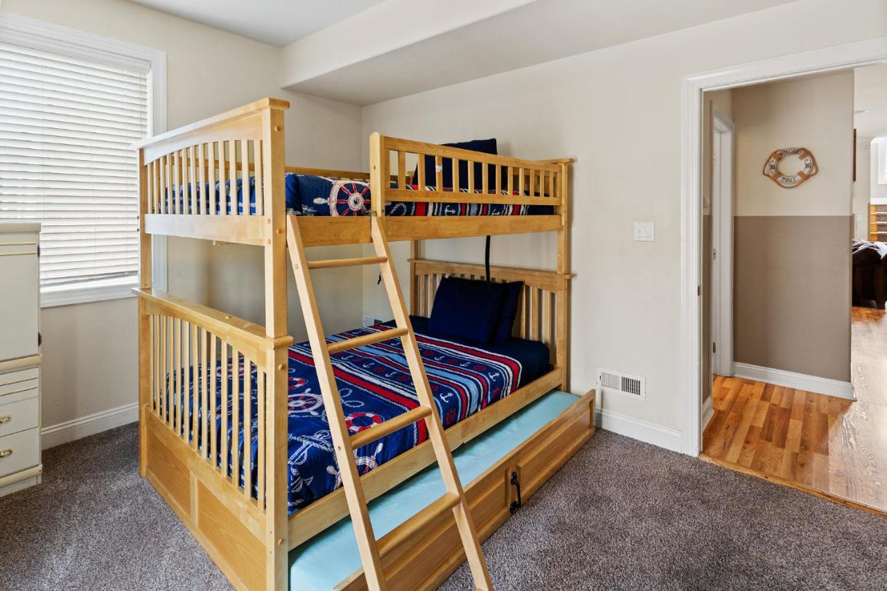 Holiday home ❤️ The End Townhomes With Stunning Views On One-of-a-kind Rooftop Deck! Wow!